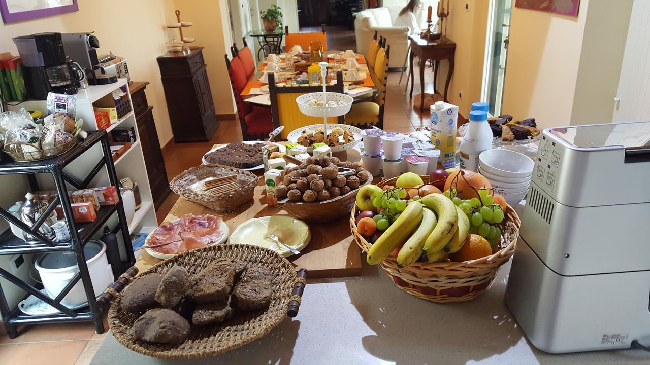 Bed and Breakfast Joie De Vivre Calice Ligure Exterior foto