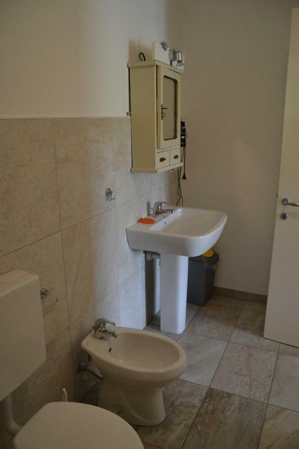 Bed and Breakfast Joie De Vivre Calice Ligure Exterior foto