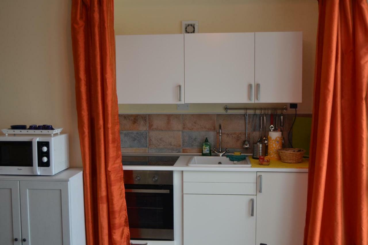 Bed and Breakfast Joie De Vivre Calice Ligure Exterior foto
